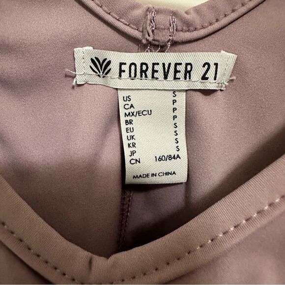 Forever 21 Sports Bra Size XS - Picture 3 of 3